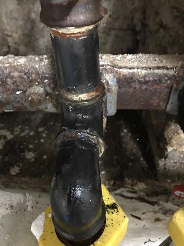 BAU.DE / BAU-Forum: 2. Bild zu Antwort "Sieht nun so sus" auf die Frage "Gasrohr angerostet im Keller: Gefahr, Ursachen & was tun? Kosten der Reparatur?" im BAU-Forum "Installation: Elektro, Gas, Wasser, Fernw&auml;rme etc."