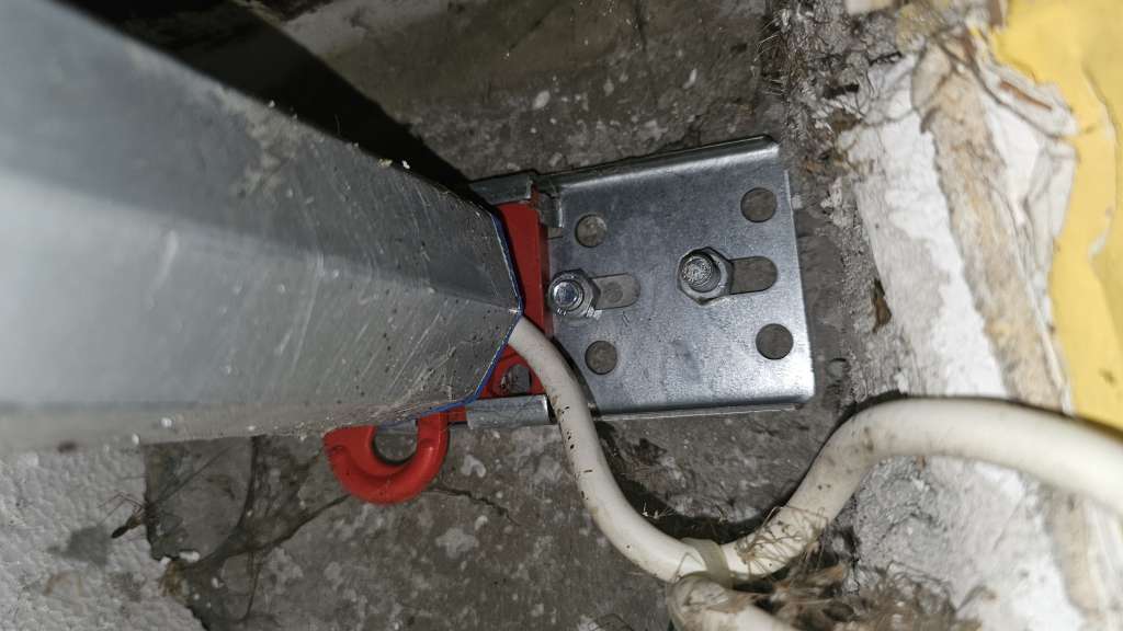 BAU-Forumsbeitrag: Wie stelle ich einen unbekannten Rolladenmotor ohne Einstellschrauben neu ein? BAU-Forumsbeitrag: Wie stelle ich einen unbekannten Rolladenmotor ohne Einstellschrauben neu ein?