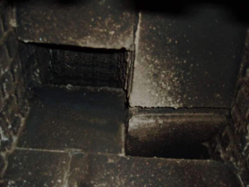 BAU.DE / BAU-Forum: 2. Bild zu Antwort "Ambio Grundofen: Erfahrung im Ofenbau &ndash; Deckenstein-Dimensionierung" auf die Frage "Grundofen Ambio: Risse in Speichersteinen &ndash; Ursachen, Risiken & Reklamation?" im BAU-Forum "Kamin und Kachelofen"