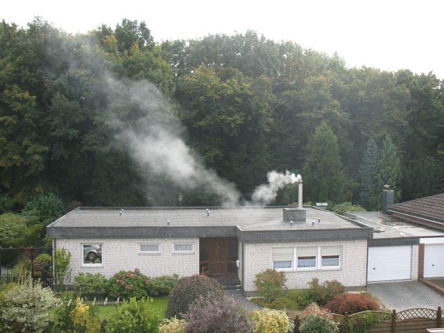 BAU.DE / BAU-Forum: 1. Bild zu Antwort "Hallo Ralf, Danke f&uuml;r die schnelle Antwort. Wir..." auf die Frage "Starke Rauchentwicklung vom Nachbarkamin: Ursachen, L&ouml;sungen & Gespr&auml;ch suchen?" im BAU-Forum "Kamin und Kachelofen"