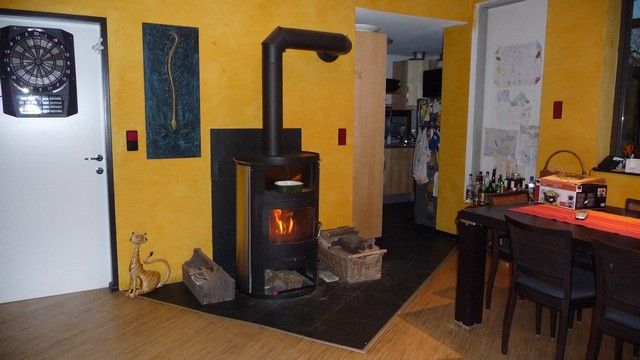 BAU.DE / BAU-Forum: 1. Bild zu Frage "Hallo! Die derzeitigen Gasprobleme ermuntern mich, eine Alternative..." im BAU-Forum "Kamin und Kachelofen"