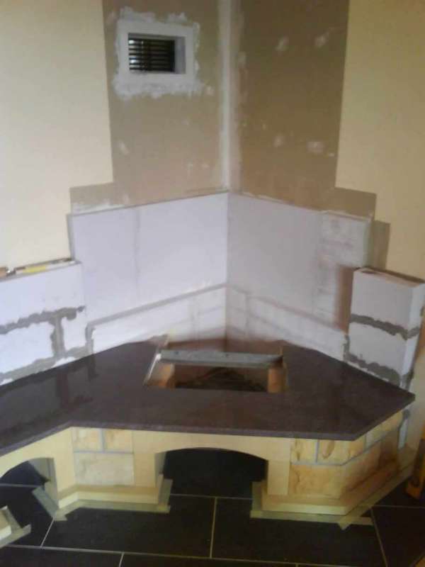 BAU.DE / BAU-Forum: 1. Bild zu Frage "Heizeinsatz auf Betonplatte oder Stahlgestell stellen" im BAU-Forum "Kamin und Kachelofen"