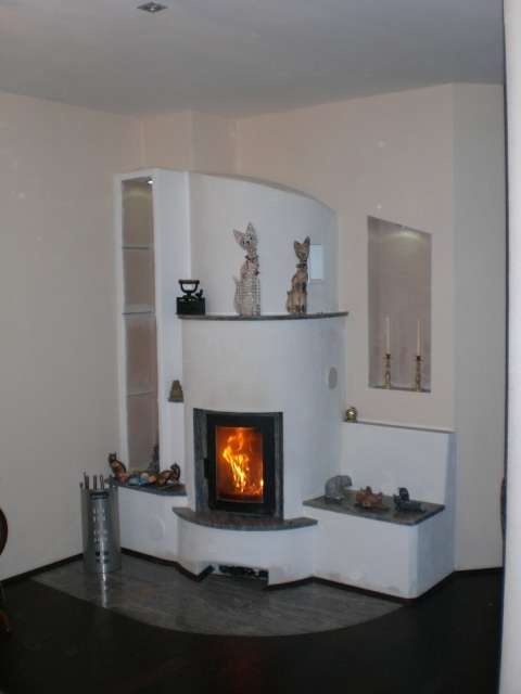 BAU.DE / BAU-Forum: 4. Bild zu Antwort "Grundofen: Bauweise, Kosten & Gepr&uuml;fte Feuerraum-Baus&auml;tze" auf die Frage "Grundofen, Speicherofen, Speicherkamin: Unterschiede, Kosten & Planung &ndash; Was ist wichtig?" im BAU-Forum "Kamin und Kachelofen"