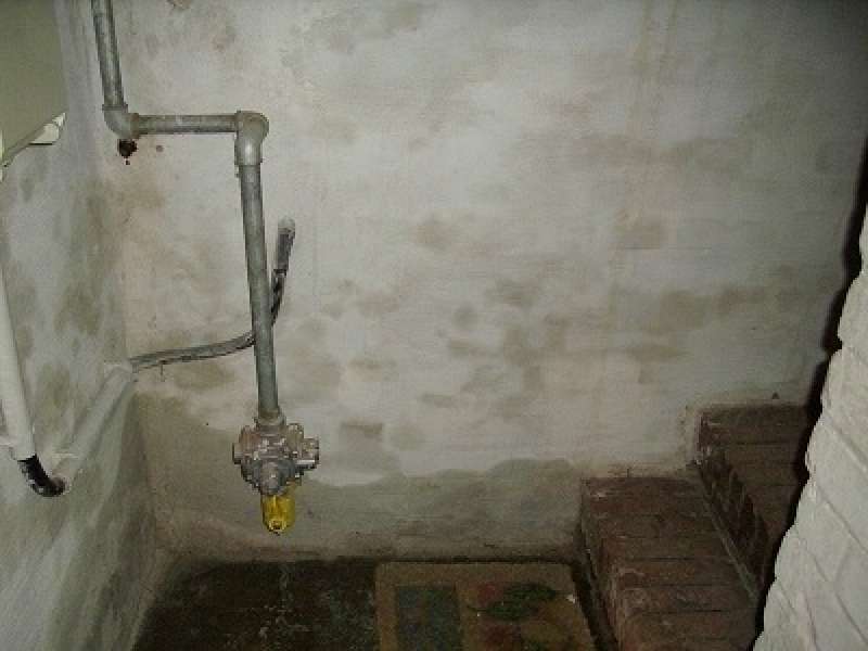 BAU.DE / BAU-Forum: 1. Bild zu Antwort "🔴 Falsche Kellerl&uuml;ftung: Mehr Feuchtigkeit trotz nasser W&auml;nde!" auf die Frage "Feuchten Keller im Sommer l&uuml;ften? Tipps zur Vermeidung von Kondenswasser & Schimmel" im BAU-Forum "Keller"