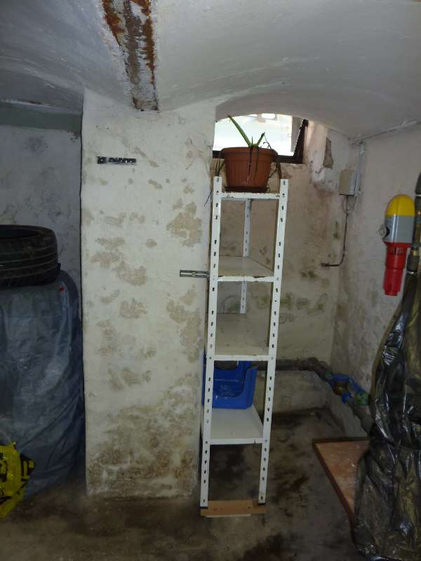 BAU.DE / BAU-Forum: 1. Bild zu Antwort "Kellerl&uuml;ftung: Au&szlig;entemperatur vs. Innentemperatur &ndash; Faustregel" auf die Frage "Feuchten Keller im Sommer l&uuml;ften? Tipps zur Vermeidung von Kondenswasser & Schimmel" im BAU-Forum "Keller"