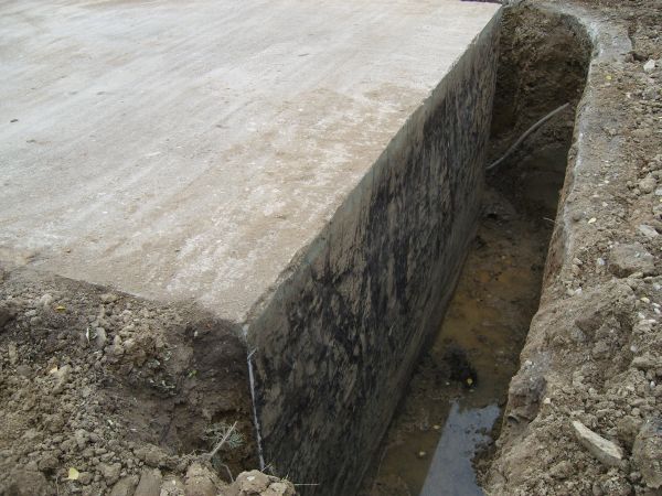 BAU.DE / BAU-Forum: 1. Bild zu Antwort "Ein paar Bilder gibt es ..." auf die Frage "Abdichtung nach DIN 18195-9: Ausführungsfehler erkennen, vermeiden & Sanierungskosten?" im BAU-Forum "Keller" BAU.DE / BAU-Forum: 1. Bild zu Antwort "Ein paar Bilder gibt es ..." auf die Frage "Abdichtung nach DIN 18195-9: Ausführungsfehler erkennen, vermeiden & Sanierungskosten?" im BAU-Forum "Keller"