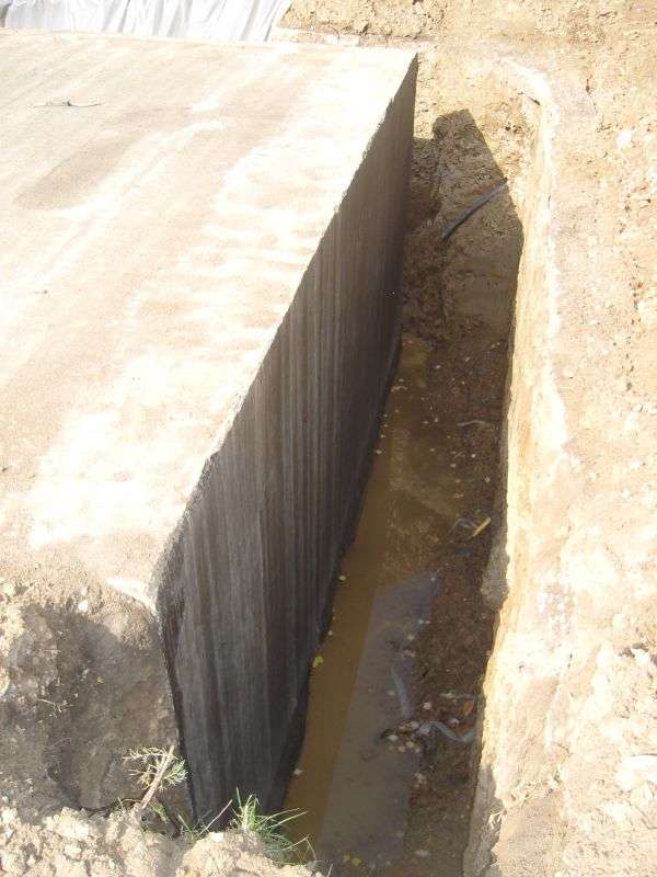 BAU.DE / BAU-Forum: 3. Bild zu Antwort "Ein paar Bilder gibt es ..." auf die Frage "Abdichtung nach DIN 18195-9: Ausführungsfehler erkennen, vermeiden & Sanierungskosten?" im BAU-Forum "Keller" BAU.DE / BAU-Forum: 3. Bild zu Antwort "Ein paar Bilder gibt es ..." auf die Frage "Abdichtung nach DIN 18195-9: Ausführungsfehler erkennen, vermeiden & Sanierungskosten?" im BAU-Forum "Keller"