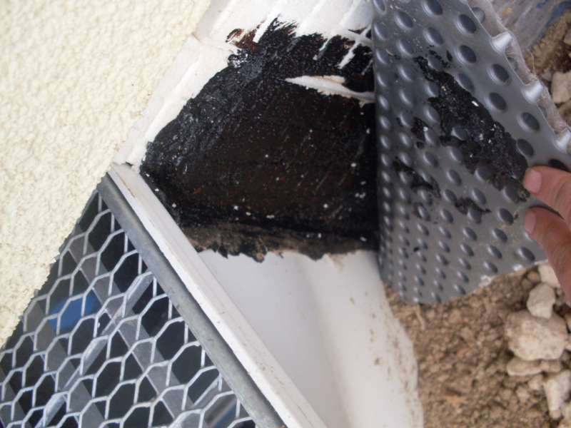 BAU.DE / BAU-Forum: 4. Bild zu Frage "M&auml;ngelbeseitigung: Fachgerechte Ausf&uuml;hrung, Rechte & Pflichten bei Baum&auml;ngeln?" im BAU-Forum "Keller"