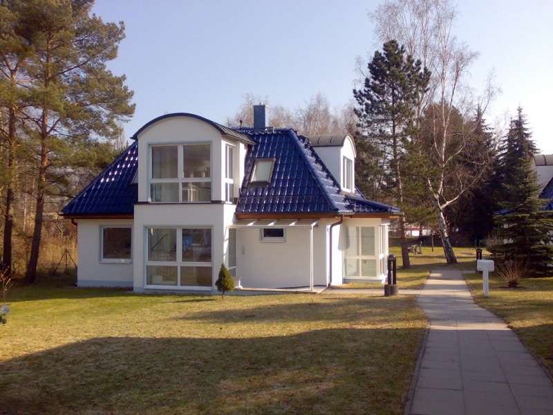 BAU.DE / BAU-Forum: 1. Bild zu Antwort "Ihre Antwort" auf die Frage "Feuchtigkeit in EG-Wohnung ohne Keller: Ursachen, Risiken & Sanierung von WU-Bodenplatten?" im BAU-Forum "Keller"