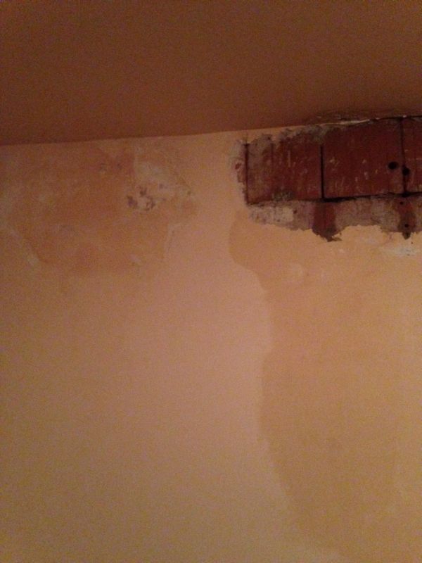 BAU.DE / BAU-Forum: 2. Bild zu Antwort "ja, stimmt , hier sind die Fotos. Nach..." auf die Frage "Nasse Kellerwand nach Schlagregen: Ursachen, Fensterbank-Check & Sanierungstipps" im BAU-Forum "Keller" BAU.DE / BAU-Forum: 2. Bild zu Antwort "ja, stimmt , hier sind die Fotos. Nach..." auf die Frage "Nasse Kellerwand nach Schlagregen: Ursachen, Fensterbank-Check & Sanierungstipps" im BAU-Forum "Keller"