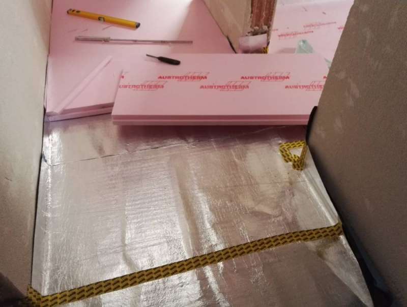 BAU.DE / BAU-Forum: 2. Bild zu Frage "Bodenplatten Abdichtung gegen aufsteigende Feuchtigkeit" im BAU-Forum "Keller" BAU.DE / BAU-Forum: 2. Bild zu Frage "Bodenplatten Abdichtung gegen aufsteigende Feuchtigkeit" im BAU-Forum "Keller"