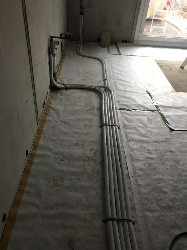 BAU.DE / BAU-Forum: 2. Bild zu Frage "Abdichtung Bodenplatte gem. DIN 18195-4" im BAU-Forum "Keller" BAU.DE / BAU-Forum: 2. Bild zu Frage "Abdichtung Bodenplatte gem. DIN 18195-4" im BAU-Forum "Keller"