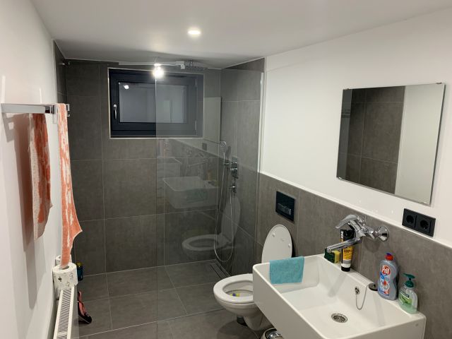 BAU.DE / BAU-Forum: 1. Bild zu Frage "Noch immer muffiger Geruch im Keller, ggf. durch falsches Lüften im Sommer" im BAU-Forum "Keller" BAU.DE / BAU-Forum: 1. Bild zu Frage "Noch immer muffiger Geruch im Keller, ggf. durch falsches Lüften im Sommer" im BAU-Forum "Keller"