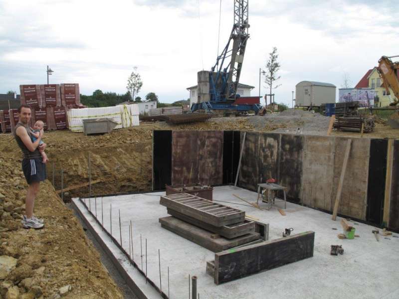 BAU.DE / BAU-Forum: 3. Bild zu Antwort "Gut, mal sehen ob ich noch..." auf die Frage "Wasser im Keller Neubau (2011) auf Bodenplatte: Ursachen, Lösungen & Kosten?" im BAU-Forum "Keller" BAU.DE / BAU-Forum: 3. Bild zu Antwort "Gut, mal sehen ob ich noch..." auf die Frage "Wasser im Keller Neubau (2011) auf Bodenplatte: Ursachen, Lösungen & Kosten?" im BAU-Forum "Keller"