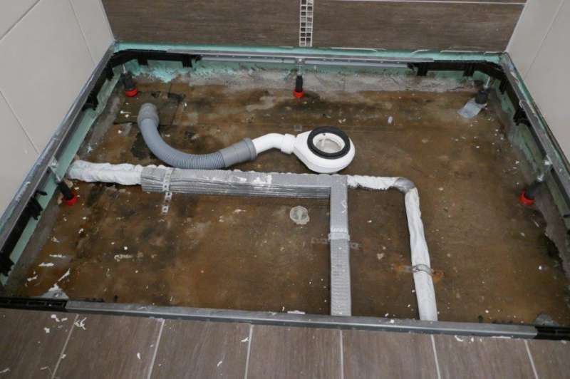 BAU.DE / BAU-Forum: 1. Bild zu Antwort "Und jetzt noch ein paar Bilder..." auf die Frage "Wasser im Keller Neubau (2011) auf Bodenplatte: Ursachen, Lösungen & Kosten?" im BAU-Forum "Keller" BAU.DE / BAU-Forum: 1. Bild zu Antwort "Und jetzt noch ein paar Bilder..." auf die Frage "Wasser im Keller Neubau (2011) auf Bodenplatte: Ursachen, Lösungen & Kosten?" im BAU-Forum "Keller"