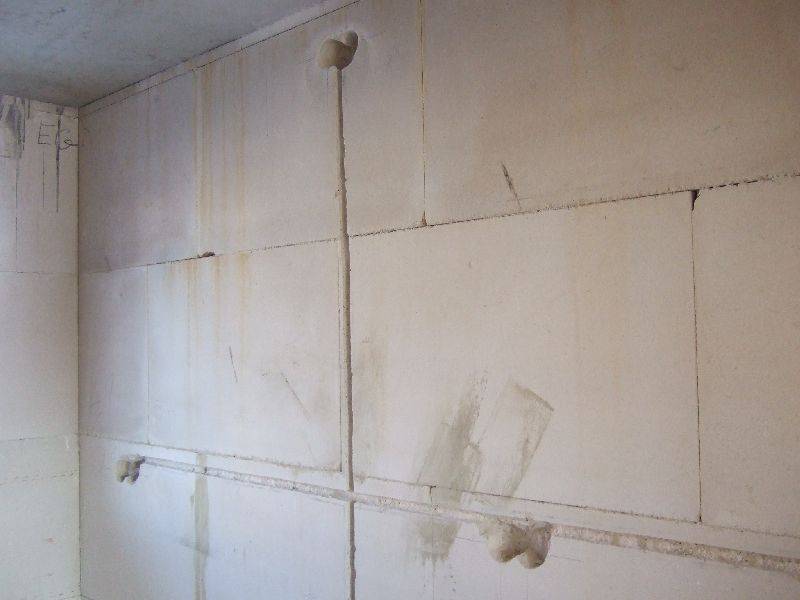 BAU.DE / BAU-Forum: 1. Bild zu Antwort "Die..." auf die Frage "Kalksandstein-Neubau: Stumpfsto&szlig; &ndash; Rissbildung bei gro&szlig;fl&auml;chigen Fenstern?" im BAU-Forum "Neubau"