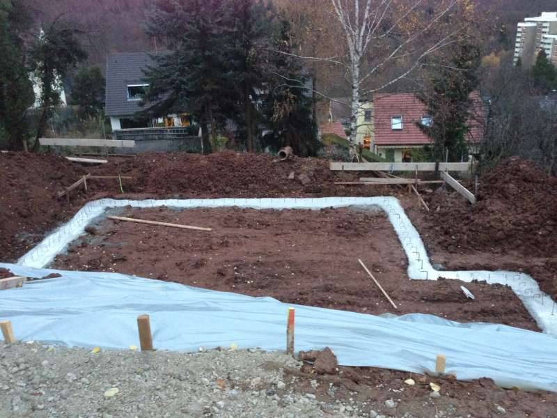 BAU.DE / BAU-Forum: 1. Bild zu Frage "Streifenfundament" im BAU-Forum "Neubau" BAU.DE / BAU-Forum: 1. Bild zu Frage "Streifenfundament" im BAU-Forum "Neubau"