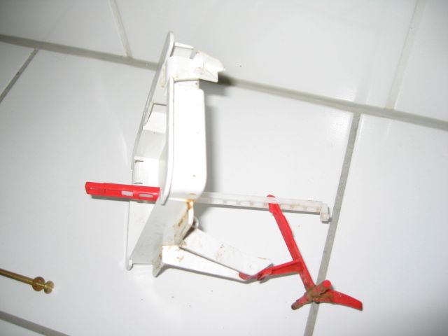 BAU.DE / BAU-Forum: 1. Bild zu Antwort "Bild 3..." auf die Frage "WC-Sp&uuml;lung umr&uuml;sten auf Stopp-Funktion: Kosten, Anleitung & Modelle im Vergleich?" im BAU-Forum "Sanit&auml;r, Bad, Dusche, WC"