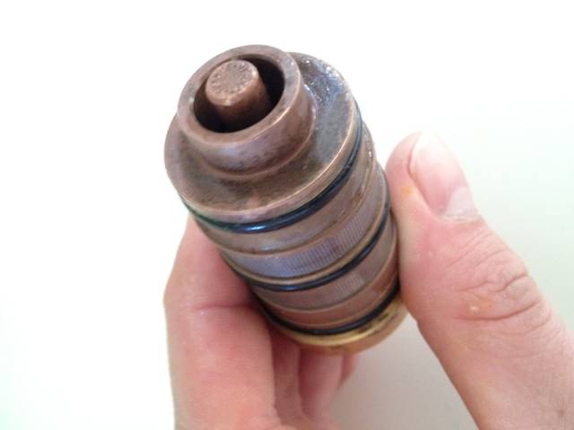 BAU.DE / BAU-Forum: 3. Bild zu Frage "Suche Kartusche / Patrone für Duschpaneel" im BAU-Forum "Sanitär, Bad, Dusche, WC" BAU.DE / BAU-Forum: 3. Bild zu Frage "Suche Kartusche / Patrone für Duschpaneel" im BAU-Forum "Sanitär, Bad, Dusche, WC"