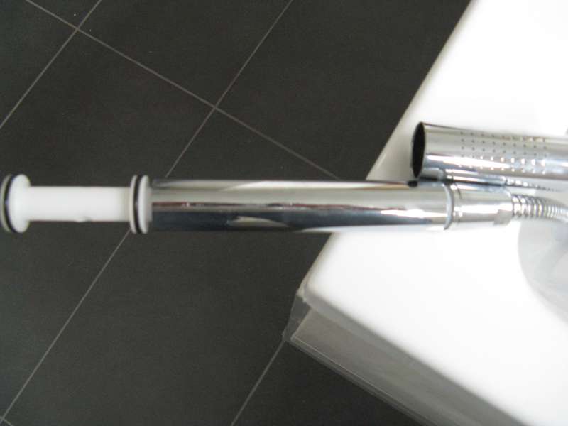 BAU.DE / BAU-Forum: 1. Bild zu Frage "hochwertige UP Badewannenarmatur Brausekopf schließt nicht ab?" im BAU-Forum "Sanitär, Bad, Dusche, WC" BAU.DE / BAU-Forum: 1. Bild zu Frage "hochwertige UP Badewannenarmatur Brausekopf schließt nicht ab?" im BAU-Forum "Sanitär, Bad, Dusche, WC"