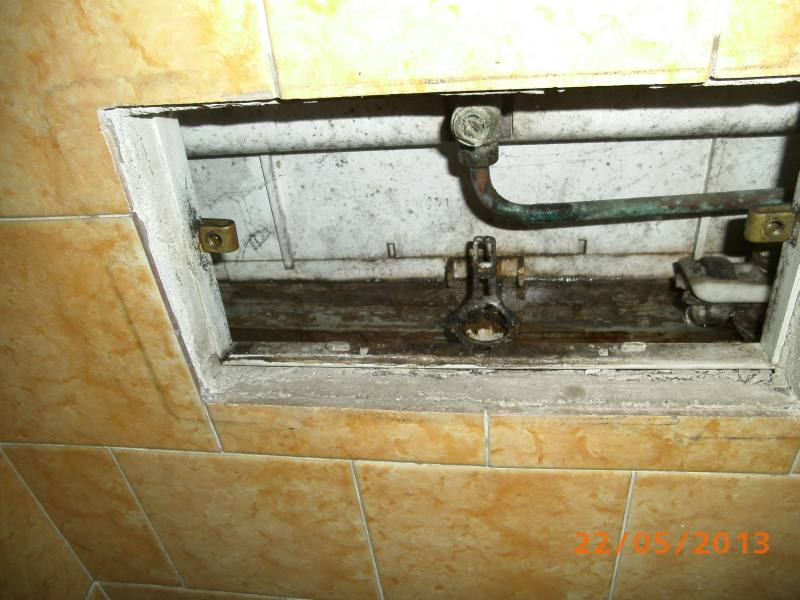 BAU.DE / BAU-Forum: 1. Bild zu Frage "Bad / WC: Wasser l&auml;uft st&auml;ndig nach beim WC" im BAU-Forum "Sanit&auml;r, Bad, Dusche, WC"