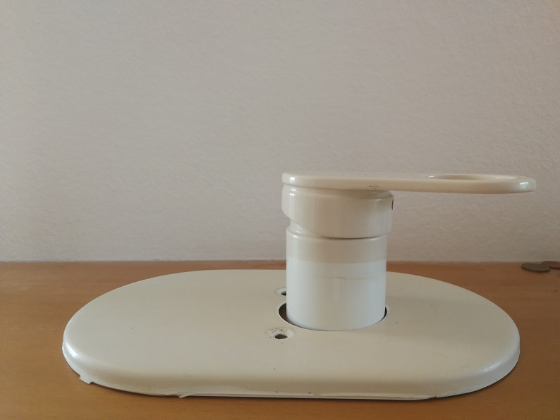 BAU.DE / BAU-Forum: 5. Bild zu Frage "Hersteller Duscharmatur gesucht (Baujahr ca. 1990)" im BAU-Forum "Sanit&auml;r, Bad, Dusche, WC"