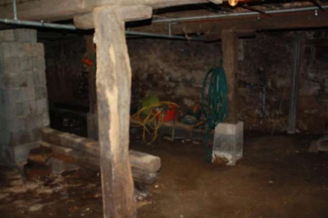 BAU.DE / BAU-Forum: 1. Bild zu Frage "Naturkeller betonieren: Probleme, Risiken & Alternativen f&uuml;r den Kellerboden?" im BAU-Forum "Modernisierung / Sanierung / Bausch&auml;den"