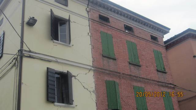 BAU.DE / BAU-Forum: 1. Bild zu Frage "Erdbebenschaden am Haus: Statiker-Gutachten, Risikobewertung & Sanierungskosten?" im BAU-Forum "Modernisierung / Sanierung / Bausch&auml;den"