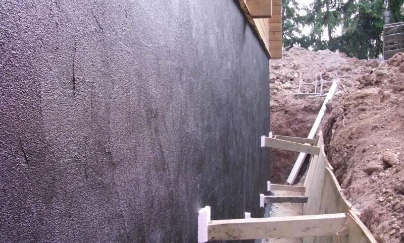 BAU.DE / BAU-Forum: 3. Bild zu Frage "Bodenplatte Abdichtungsprobleme: Ursachen, Sanierung & Kosten bei Altbau?" im BAU-Forum "Modernisierung / Sanierung / Bausch&auml;den"