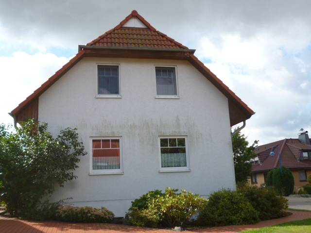 BAU.DE / BAU-Forum: 1. Bild zu Antwort "WDVS: Fotos & Tabelle" auf die Frage "WDVS Systemwahl: Vergleich Neopor, Mineralwolle & Mineralschaum &ndash; Vor- und Nachteile?" im BAU-Forum "Modernisierung / Sanierung / Bausch&auml;den"