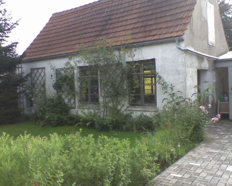 BAU.DE / BAU-Forum: 1. Bild zu Frage "Wasser im Schuppen: Ursachen finden & Sch&auml;den vermeiden &ndash; Ma&szlig;nahmen & Kosten?" im BAU-Forum "Modernisierung / Sanierung / Bausch&auml;den"