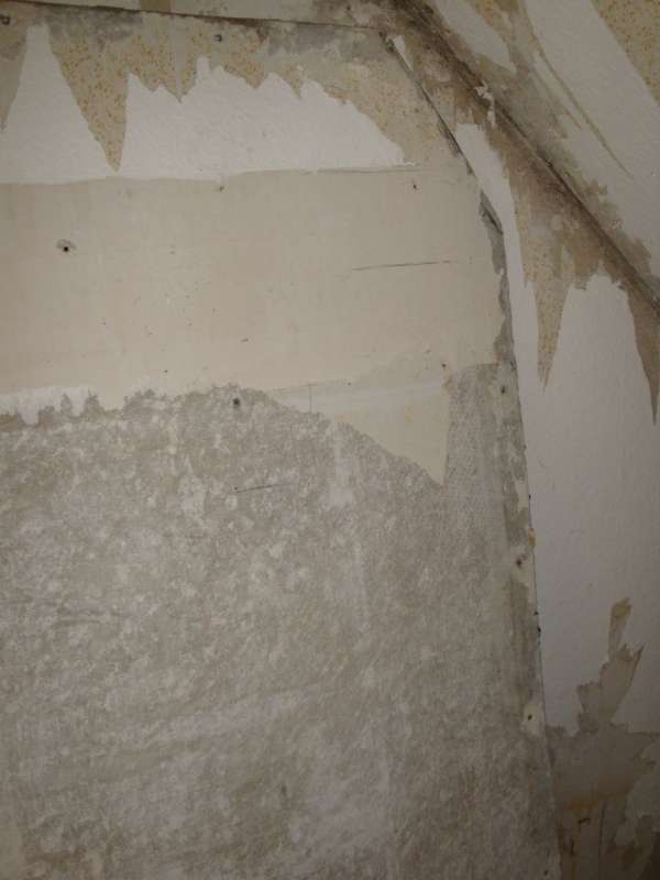 BAU.DE / BAU-Forum: 5. Bild zu Frage "Materialbestimmung: Was ist das f&uuml;r ein Baustoff? Analyse & Eigenschaften" im BAU-Forum "Modernisierung / Sanierung / Bausch&auml;den"