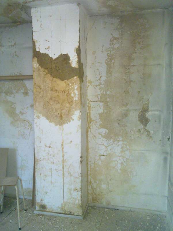 BAU.DE / BAU-Forum: 4. Bild zu Frage "Decke erneuern / Aufbau einer Decke?" im BAU-Forum "Modernisierung / Sanierung / Bausch&auml;den"