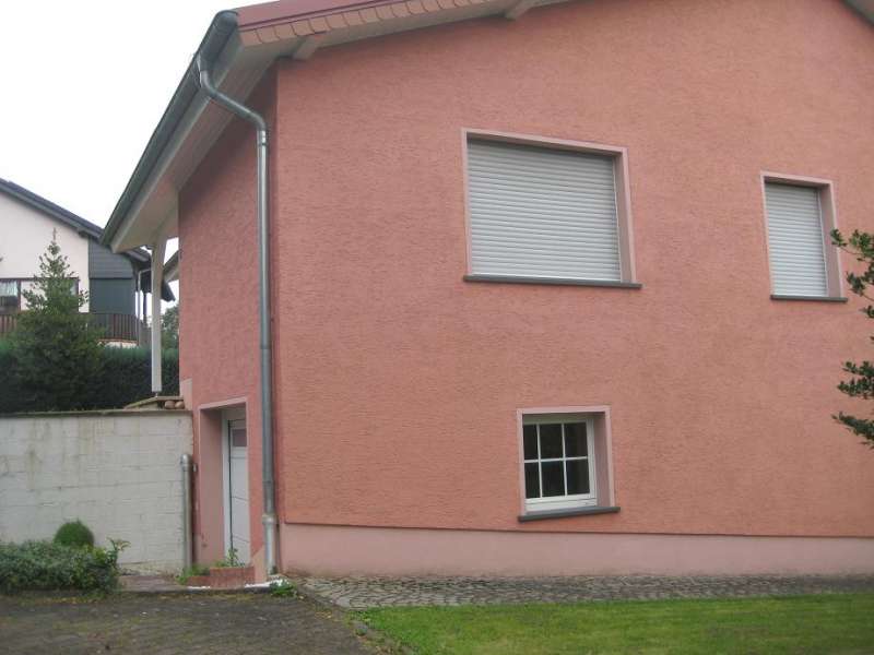 BAU.DE / BAU-Forum: 3. Bild zu Frage "Spritzschutz selber bauen: Materialien, Anleitung & Kosten im Überblick?" im BAU-Forum "Modernisierung / Sanierung / Bauschäden" BAU.DE / BAU-Forum: 3. Bild zu Frage "Spritzschutz selber bauen: Materialien, Anleitung & Kosten im Überblick?" im BAU-Forum "Modernisierung / Sanierung / Bauschäden"