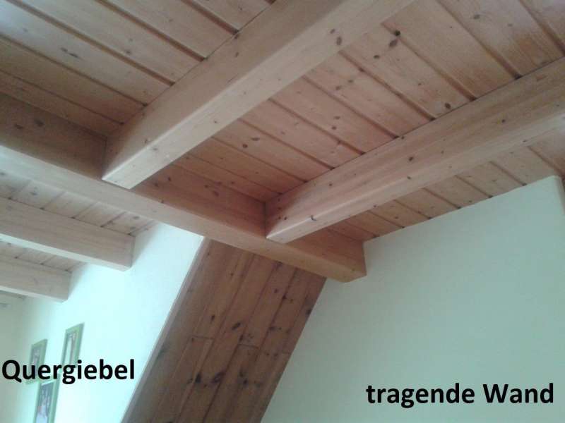 BAU.DE / BAU-Forum: 3. Bild zu Frage "Sichtbare Holzbalkendecke geräuscharm verkleiden" im BAU-Forum "Modernisierung / Sanierung / Bauschäden" BAU.DE / BAU-Forum: 3. Bild zu Frage "Sichtbare Holzbalkendecke geräuscharm verkleiden" im BAU-Forum "Modernisierung / Sanierung / Bauschäden"