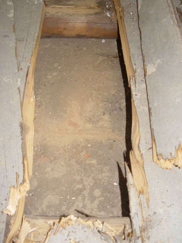 BAU.DE / BAU-Forum: 3. Bild zu Frage "Bausachschaden Winde hinter den Wänden" im BAU-Forum "Modernisierung / Sanierung / Bauschäden" BAU.DE / BAU-Forum: 3. Bild zu Frage "Bausachschaden Winde hinter den Wänden" im BAU-Forum "Modernisierung / Sanierung / Bauschäden"