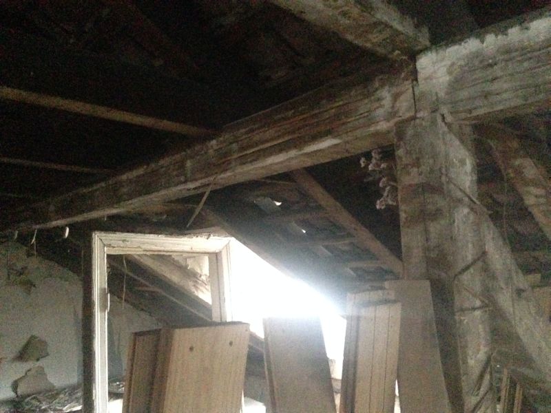 BAU.DE / BAU-Forum: 1. Bild zu Frage "Pfettenverstärkung /Stahl auf Holz/ Fragen zu Vorgehensweise" im BAU-Forum "Modernisierung / Sanierung / Bauschäden" BAU.DE / BAU-Forum: 1. Bild zu Frage "Pfettenverstärkung /Stahl auf Holz/ Fragen zu Vorgehensweise" im BAU-Forum "Modernisierung / Sanierung / Bauschäden"