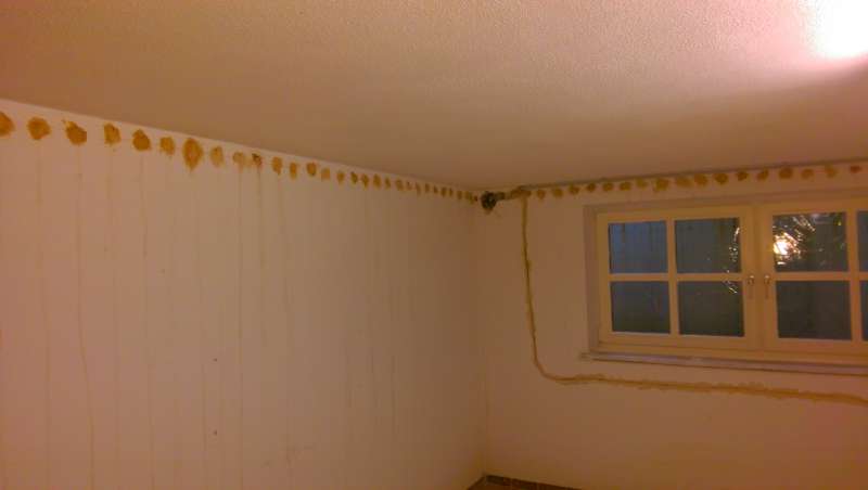 BAU.DE / BAU-Forum: 3. Bild zu Frage "Wir brauchen Hilfe wegen Horizontalabdichtung" im BAU-Forum "Modernisierung / Sanierung / Bausch&auml;den"