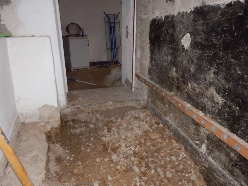 BAU.DE / BAU-Forum: 3. Bild zu Frage "St&uuml;ck Fundament entfernen" im BAU-Forum "Modernisierung / Sanierung / Bausch&auml;den"