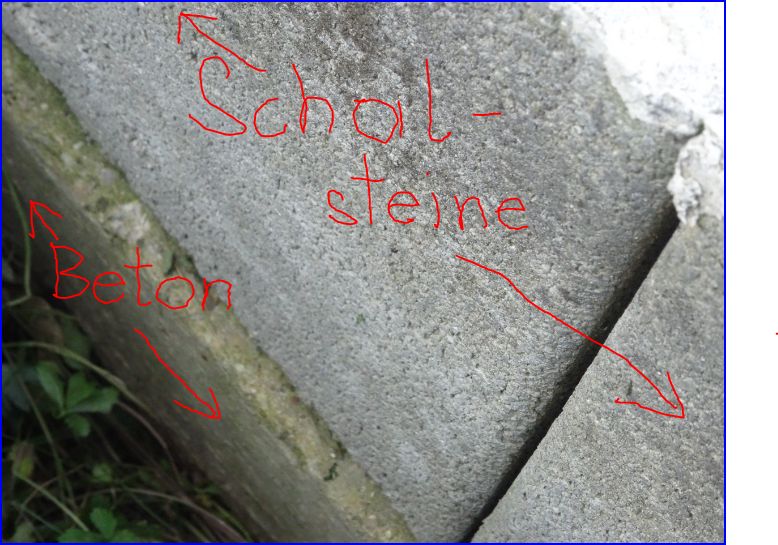 BAU.DE / BAU-Forum: 2. Bild zu Frage "Undichte Stützmauer: Ortbeton & Schalsteine – Ursachen, Sanierung & Kosten?" im BAU-Forum "Modernisierung / Sanierung / Bauschäden" BAU.DE / BAU-Forum: 2. Bild zu Frage "Undichte Stützmauer: Ortbeton & Schalsteine – Ursachen, Sanierung & Kosten?" im BAU-Forum "Modernisierung / Sanierung / Bauschäden"