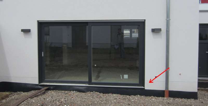 BAU.DE / BAU-Forum: 2. Bild zu Antwort "Neue Bilder" auf die Frage "Ausbl&uuml;hungen Innenwand nach Wasserschaden: Ursachen, Gefahren & Sanierung?" im BAU-Forum "Modernisierung / Sanierung / Bausch&auml;den"