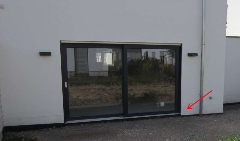 BAU.DE / BAU-Forum: 3. Bild zu Antwort "Neue Bilder" auf die Frage "Ausbl&uuml;hungen Innenwand nach Wasserschaden: Ursachen, Gefahren & Sanierung?" im BAU-Forum "Modernisierung / Sanierung / Bausch&auml;den"