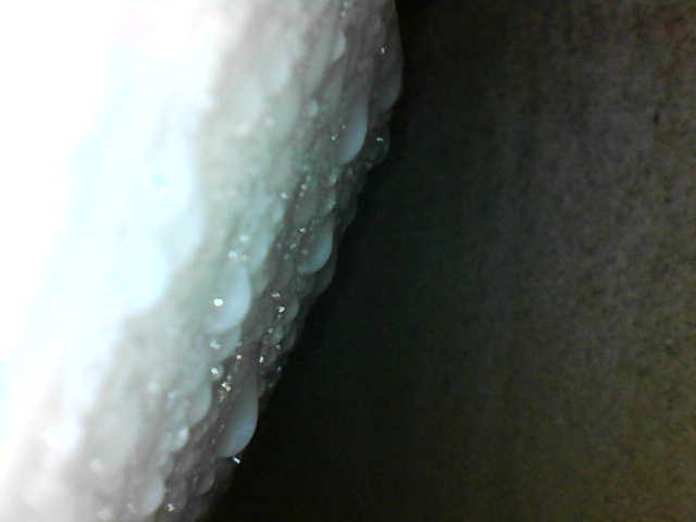 BAU.DE / BAU-Forum: 1. Bild zu Antwort "Endoskop Aufnahmen" auf die Frage "Schimmel hinter Dusche: Ursachen, Sanierung & Risiken f&uuml;r Bad-W&auml;nde?" im BAU-Forum "Modernisierung / Sanierung / Bausch&auml;den"