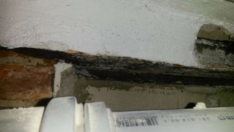 BAU.DE / BAU-Forum: 4. Bild zu Frage "Kellerfenster mit marodem Fenstersturz zumauern" im BAU-Forum "Modernisierung / Sanierung / Bausch&auml;den"