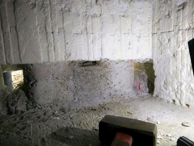 BAU.DE / BAU-Forum: 2. Bild zu Antwort "Ein paar Bilder" auf die Frage "Au&szlig;enwand freigraben beim Isorast-Haus: Maximale Grabungstiefe ohne Grundbruch?" im BAU-Forum "Modernisierung / Sanierung / Bausch&auml;den"