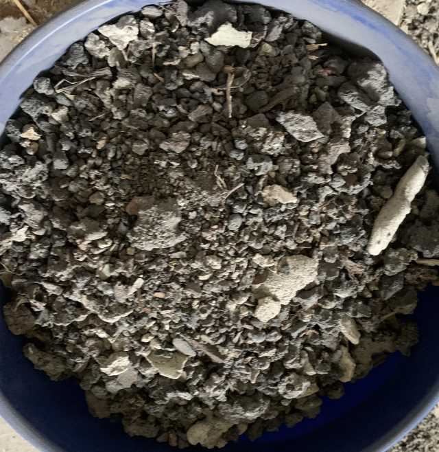 BAU.DE / BAU-Forum: 1. Bild zu Frage "Fu&szlig;bodensanierung: Identifikation Alt-D&auml;mmmaterial" im BAU-Forum "Modernisierung / Sanierung / Bausch&auml;den"