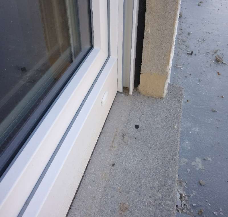 BAU.DE / BAU-Forum: 2. Bild zu Frage "Fensterbankd&auml;mmung Innenfensterbank" im BAU-Forum "Modernisierung / Sanierung / Bausch&auml;den"