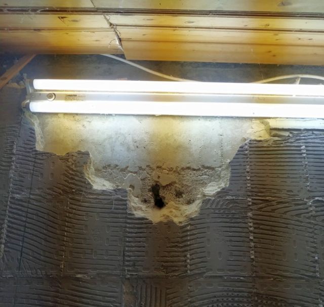 BAU.DE / BAU-Forum: 2. Bild zu Frage "Sturz direkt unter Ringanker notwendig" im BAU-Forum "Modernisierung / Sanierung / Bausch&auml;den"