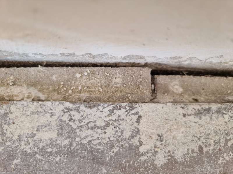 BAU.DE / BAU-Forum: 1. Bild zu Frage "Giftstoffe in Bodenbelag" im BAU-Forum "Modernisierung / Sanierung / Bausch&auml;den"