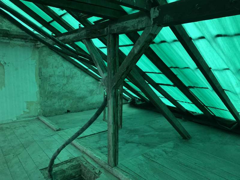 BAU.DE / BAU-Forum: 1. Bild zu Frage "Fehlende Statik f&uuml;r DG Umbau und mangelhafte Ausf&uuml;hrung der Dachloggia" im BAU-Forum "Modernisierung / Sanierung / Bausch&auml;den"